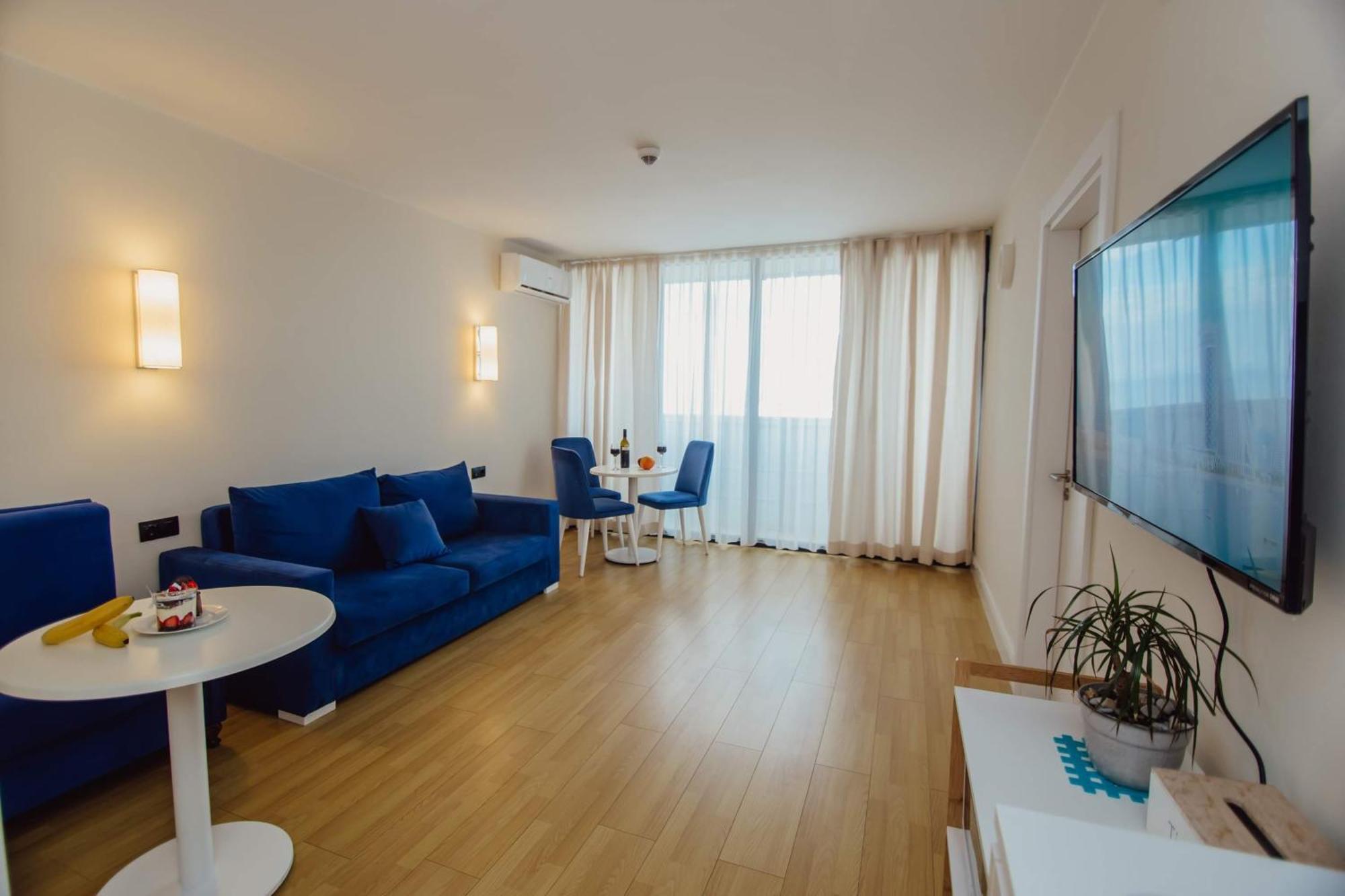 Orbi City Black Sea View Aparthotel Batumi Esterno foto