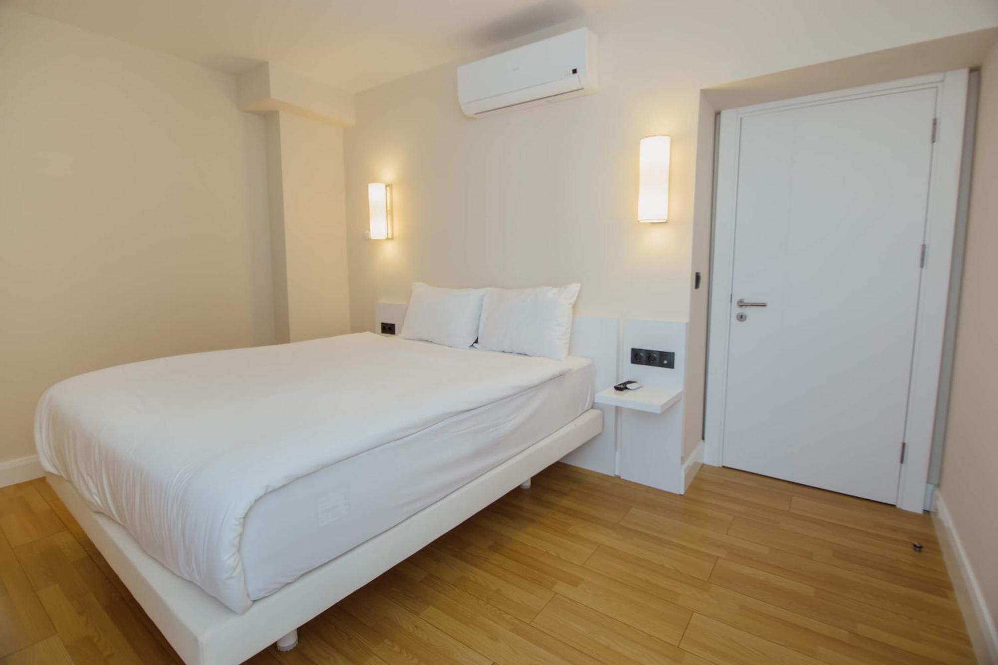 Orbi City Black Sea View Aparthotel Batumi Esterno foto